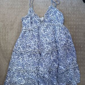 Gianni Bini Blue and White Floral Dress